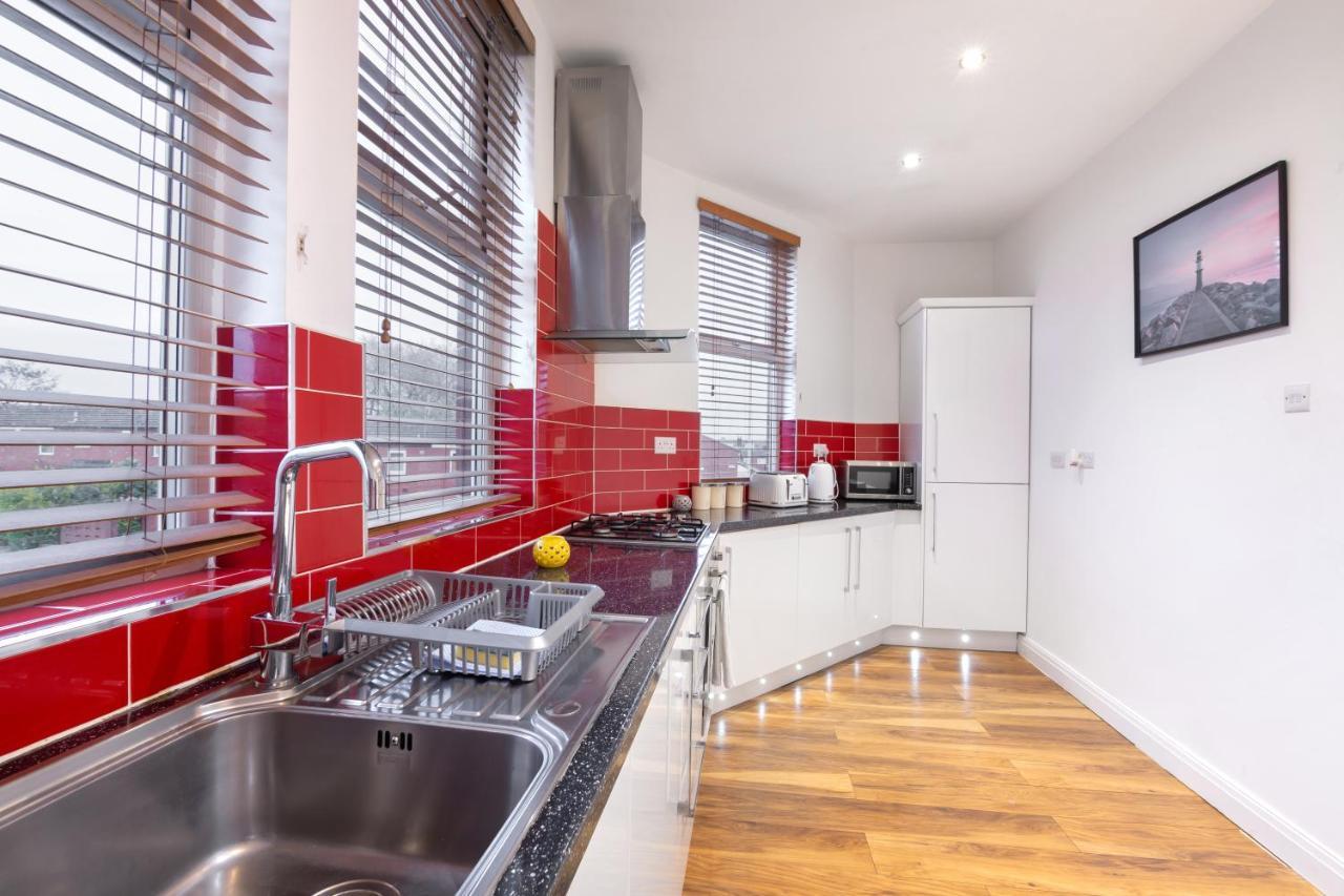 Modern Apartment Close To City Centre With Parking Leeds  Ngoại thất bức ảnh